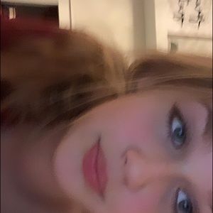 Meet your Posher, Rayne